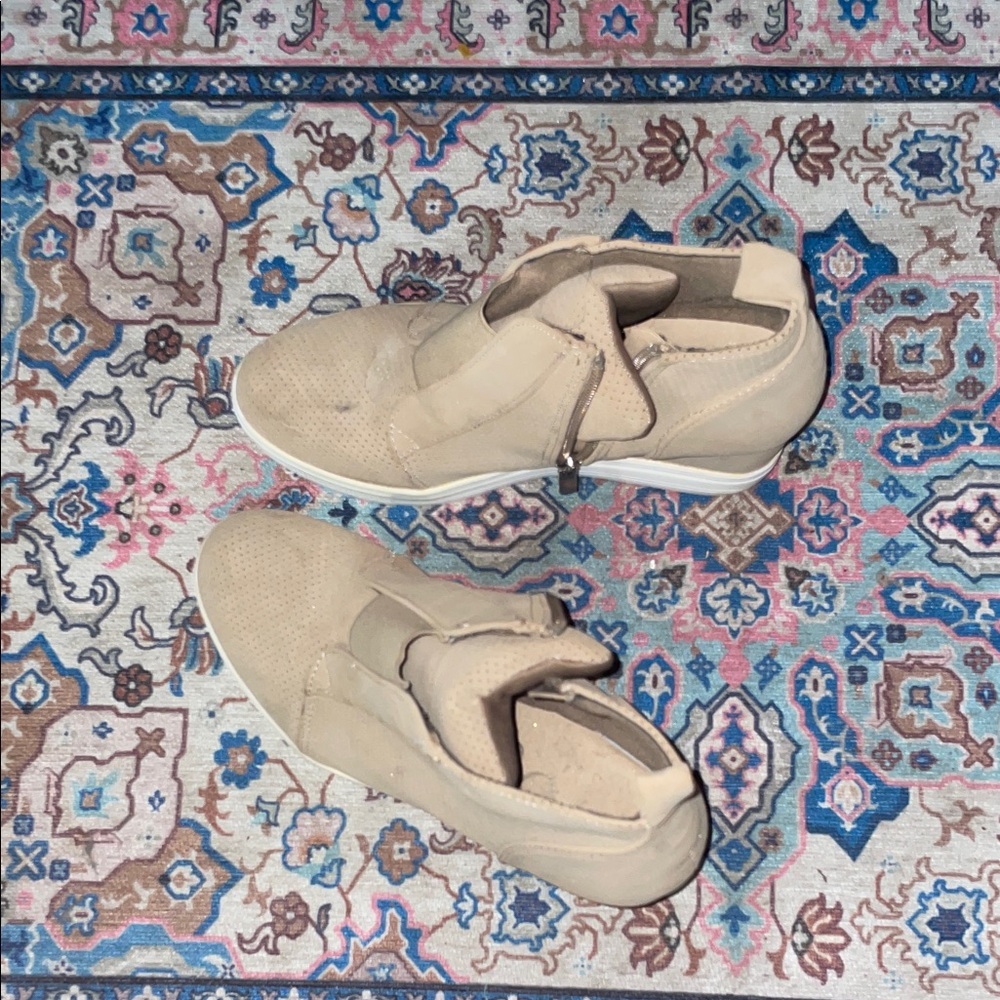 CCOCCI Light Tan Slip-On Sneakers